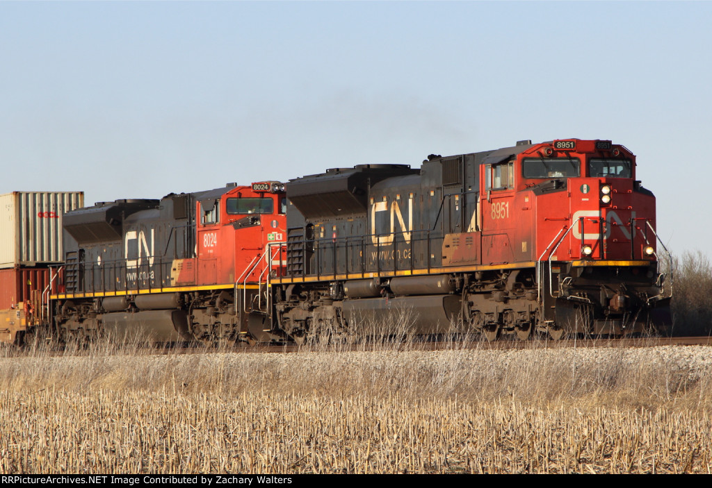 CN 8951 8024